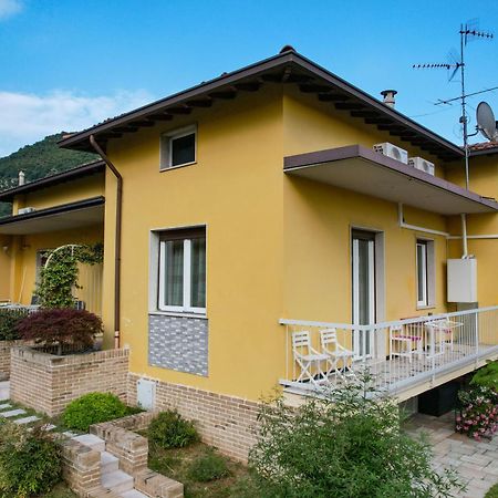 Ll Gelsomino Di Bazzani Apartment Villanuova sul clisi Bagian luar foto
