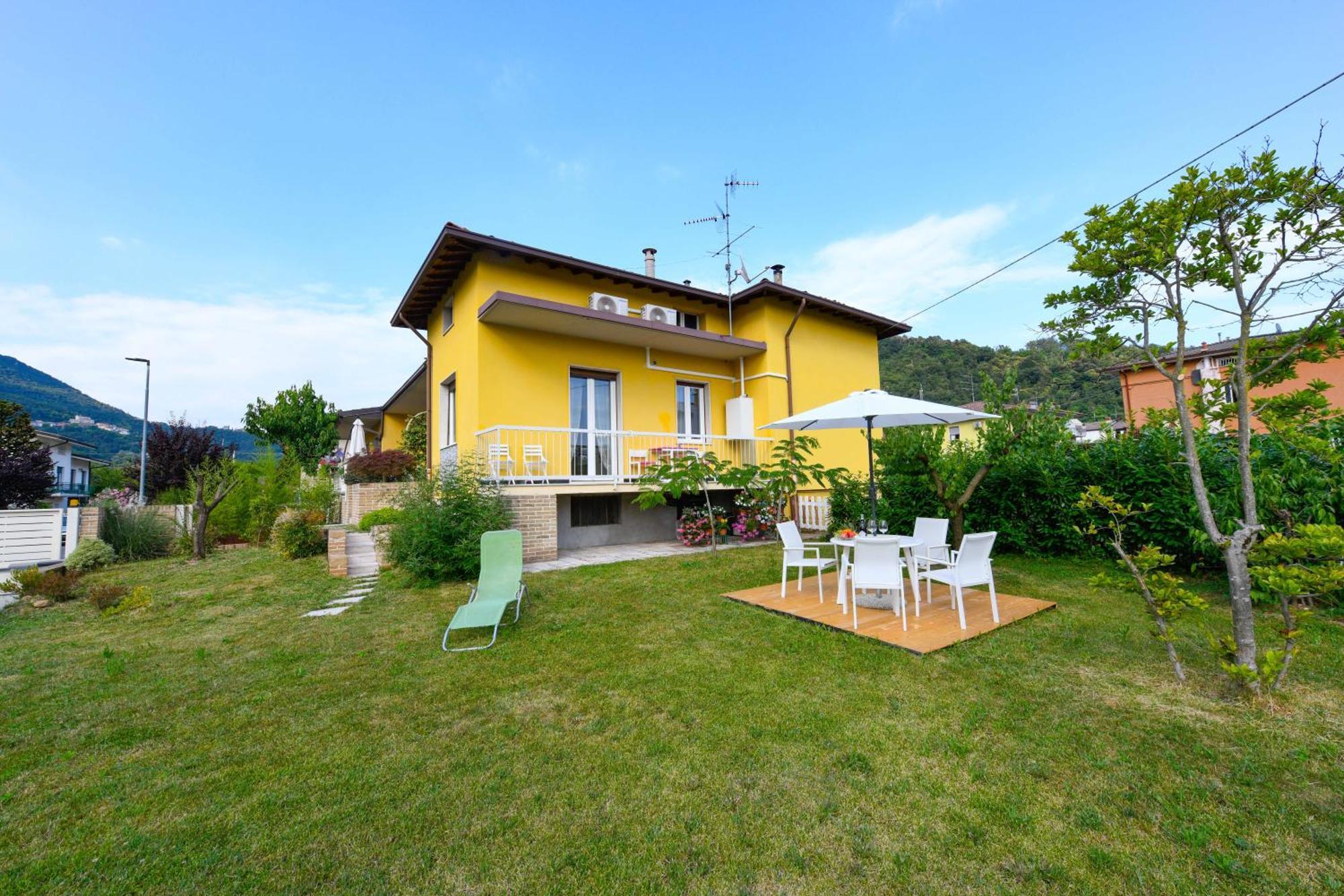 Ll Gelsomino Di Bazzani Apartment Villanuova sul clisi Bagian luar foto