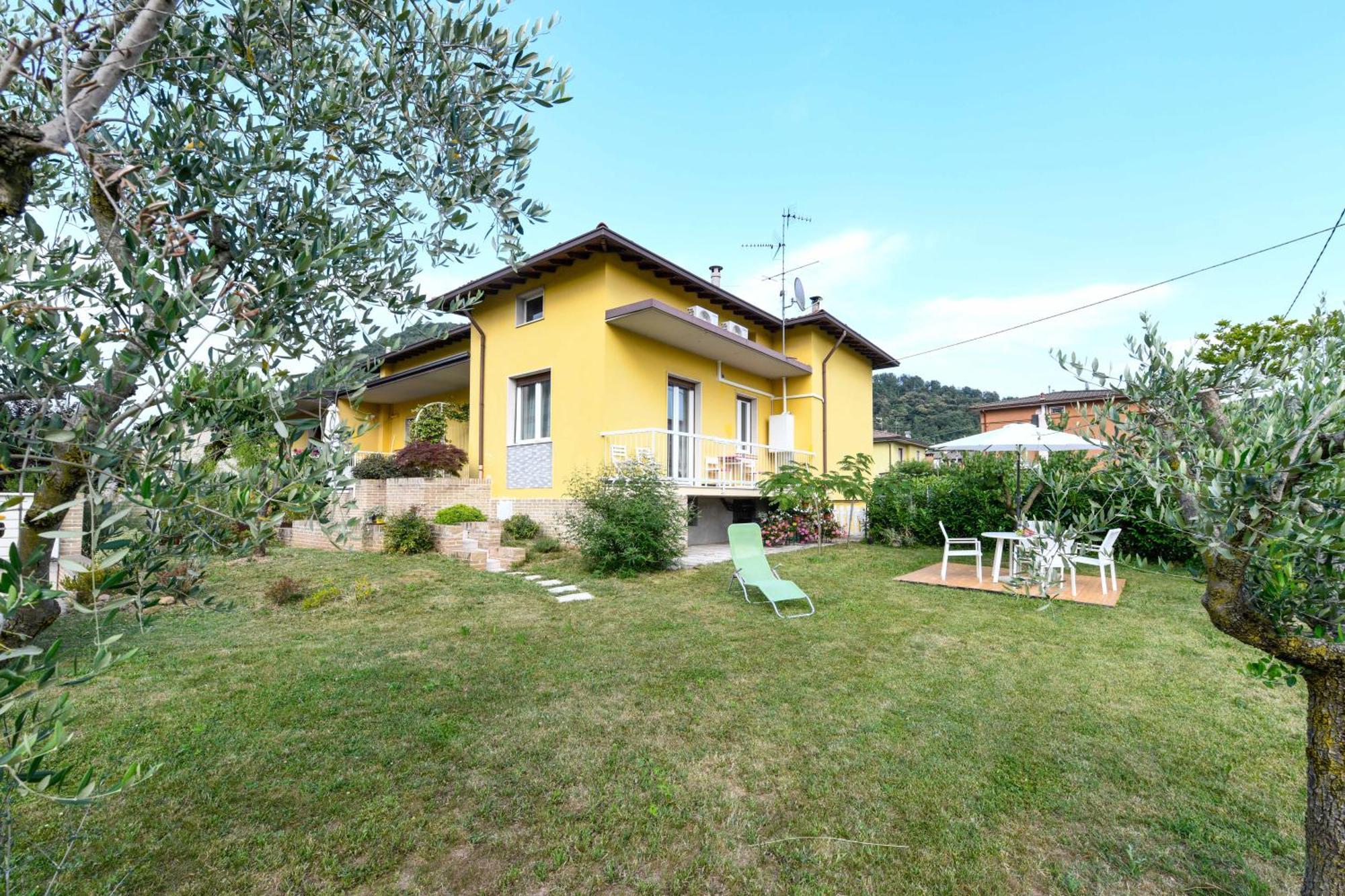 Ll Gelsomino Di Bazzani Apartment Villanuova sul clisi Bagian luar foto